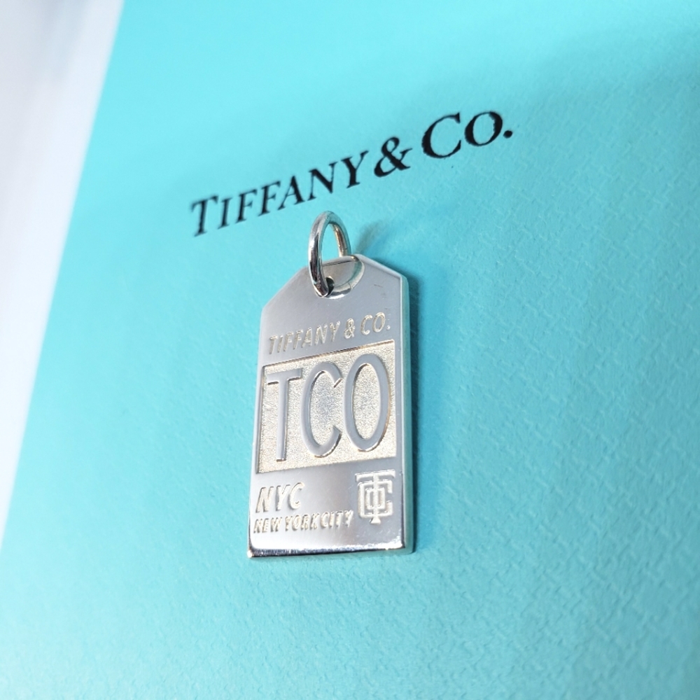Tiffany & Co., Luggage Tag Charm